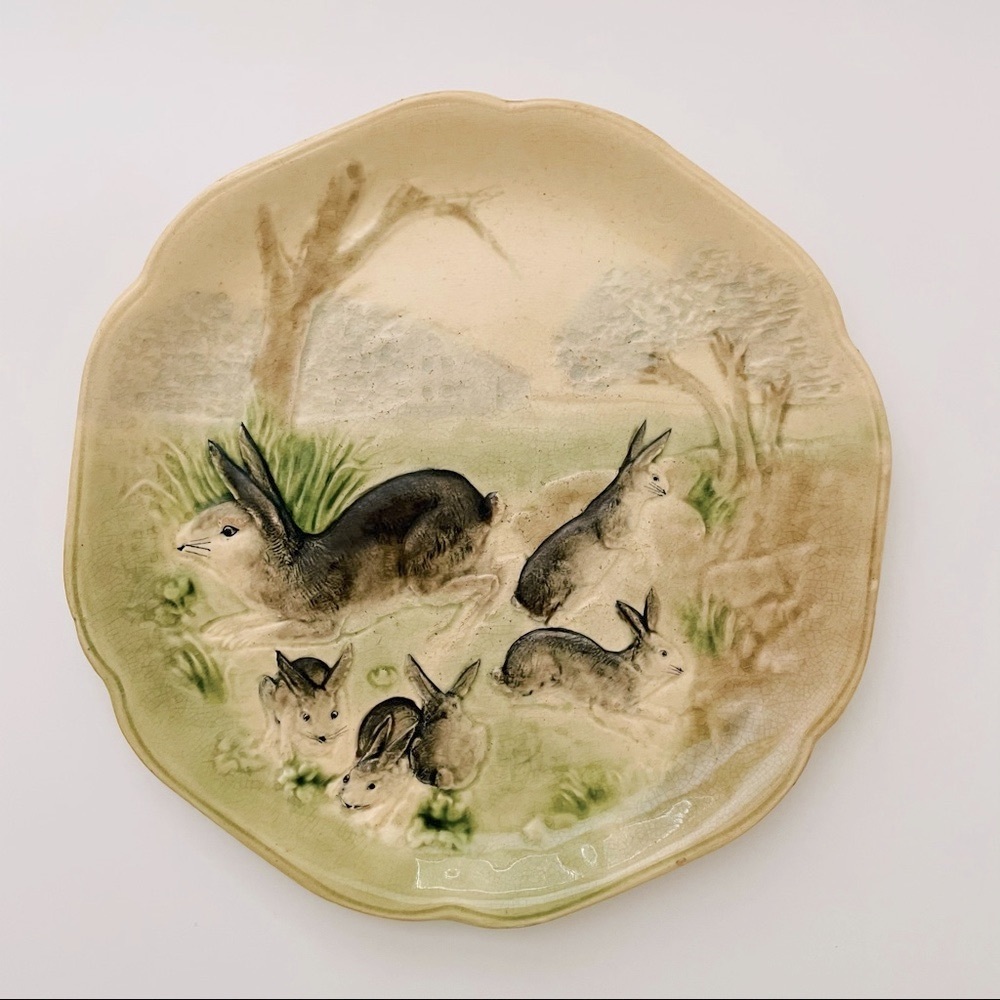 RARE 1900 Higgins & Seiter Rabbit Plate Choisy le Roi Antique Majolica Plate - Picture 6 of 13